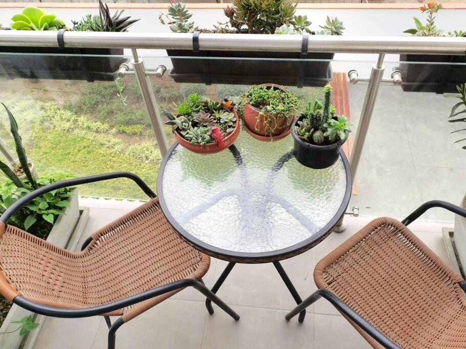 Departamento Encantador Centrico Con Balcon * Lima
