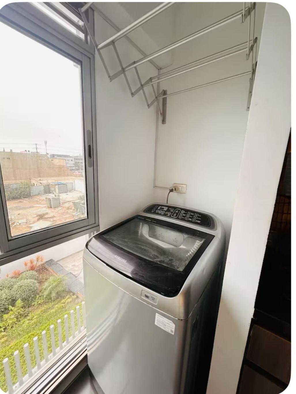 Departamento Encantador Centrico Con Balcon * Lima